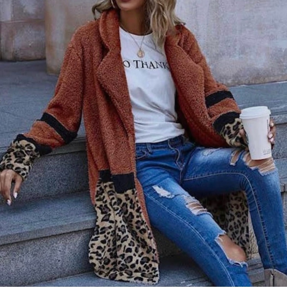 Leopard Pattern Teddy Jacket with Brown Accents N… - image 2